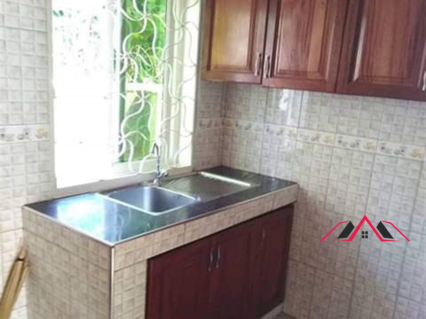 Semi Detached for rent in Kisaasi Kampala