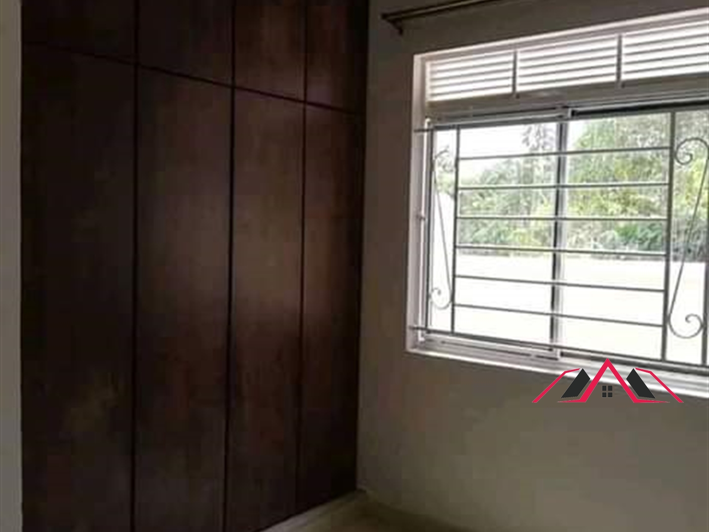 Semi Detached for rent in Kisaasi Kampala