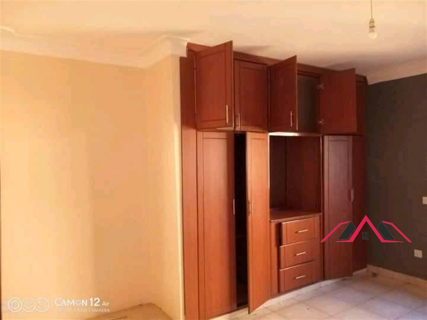 Apartment for rent in Kiwaatule Kampala