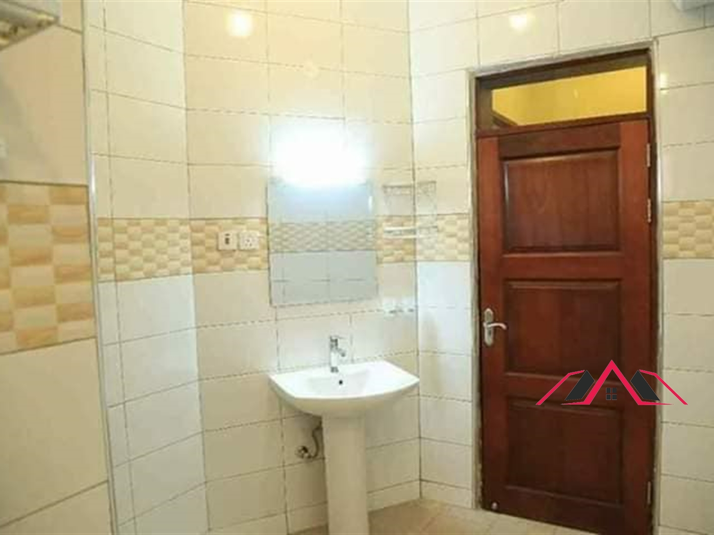 Apartment for rent in Kisaasi Kampala