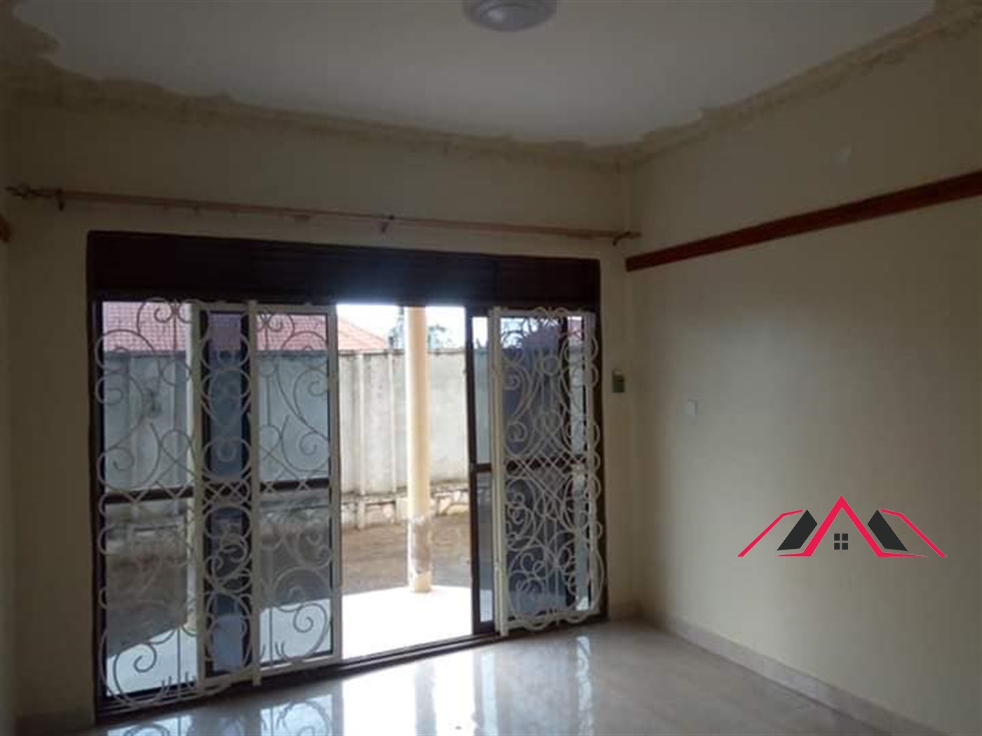 Semi Detached for rent in Kyaliwajjala Kampala