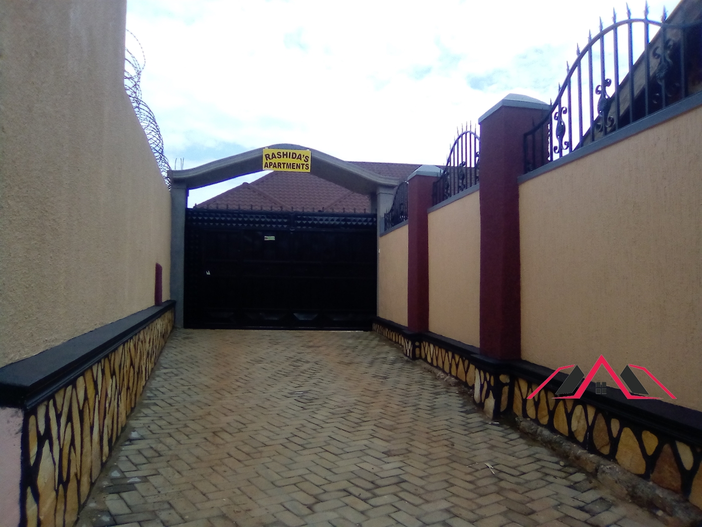 Semi Detached for rent in Kyaliwajjala Kampala