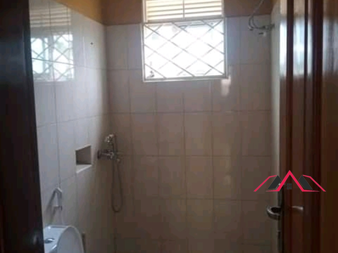 Apartment for rent in Kisaasi Kampala