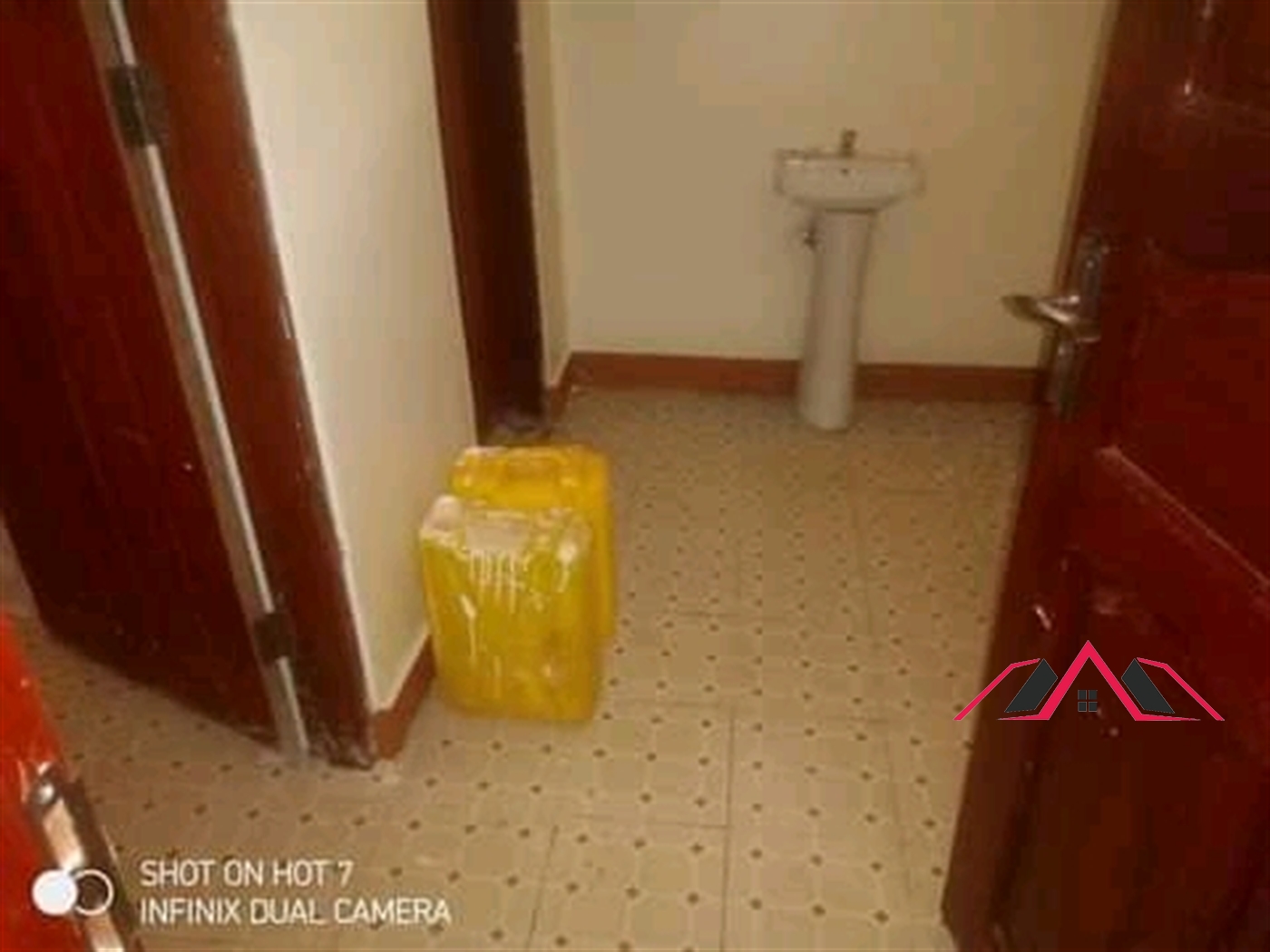 Bungalow for rent in Naalya Kampala