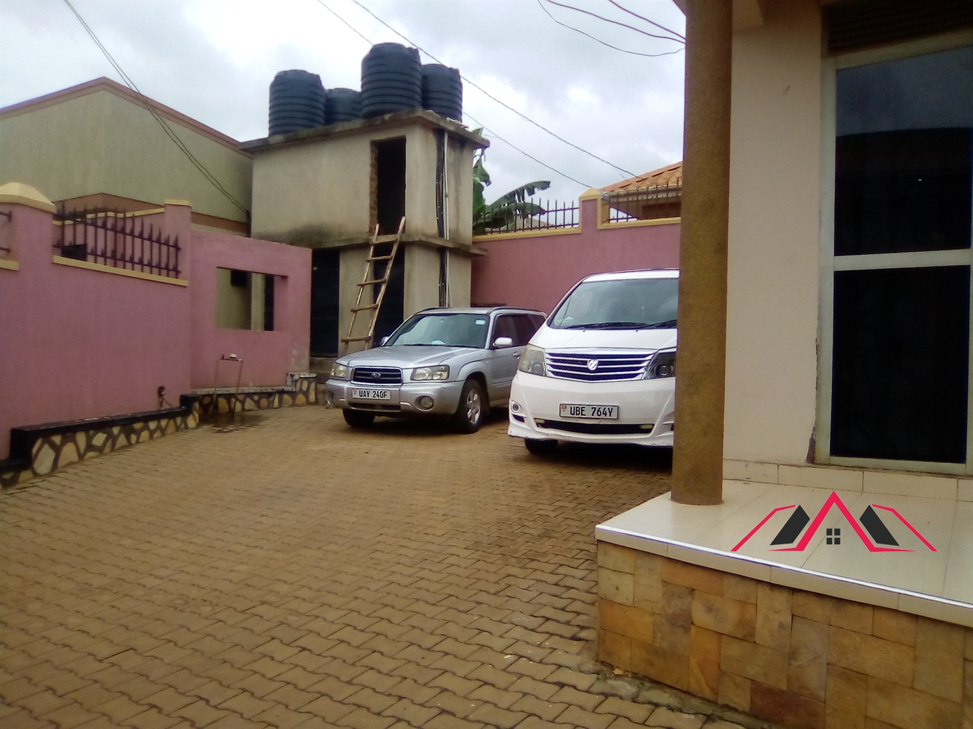 Semi Detached for rent in Kisaasi Kampala