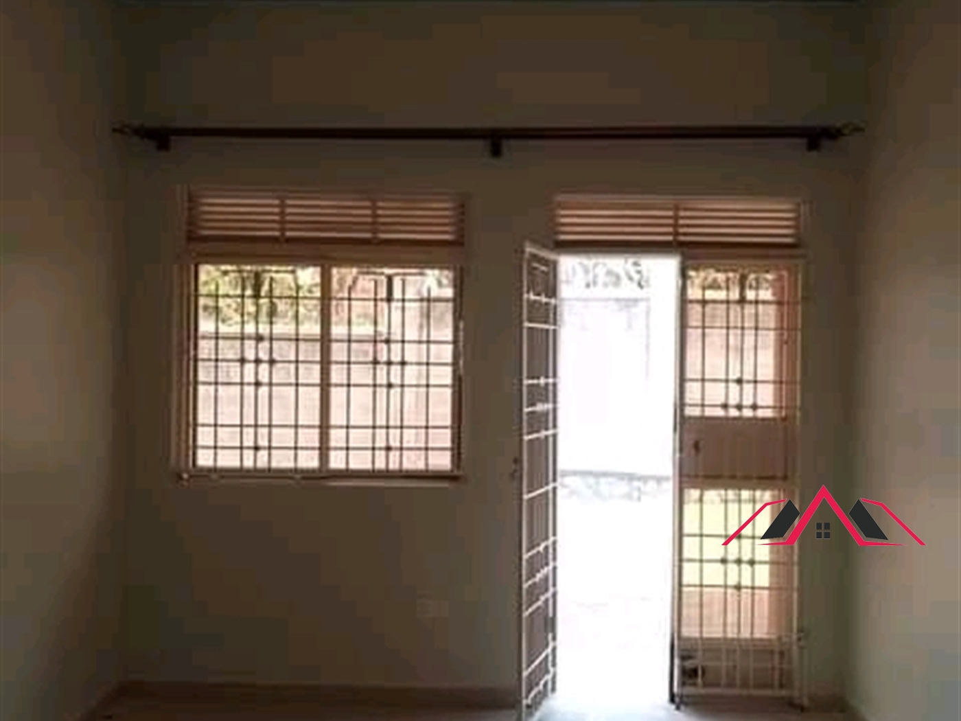 Semi Detached for rent in Bweyogerere Wakiso