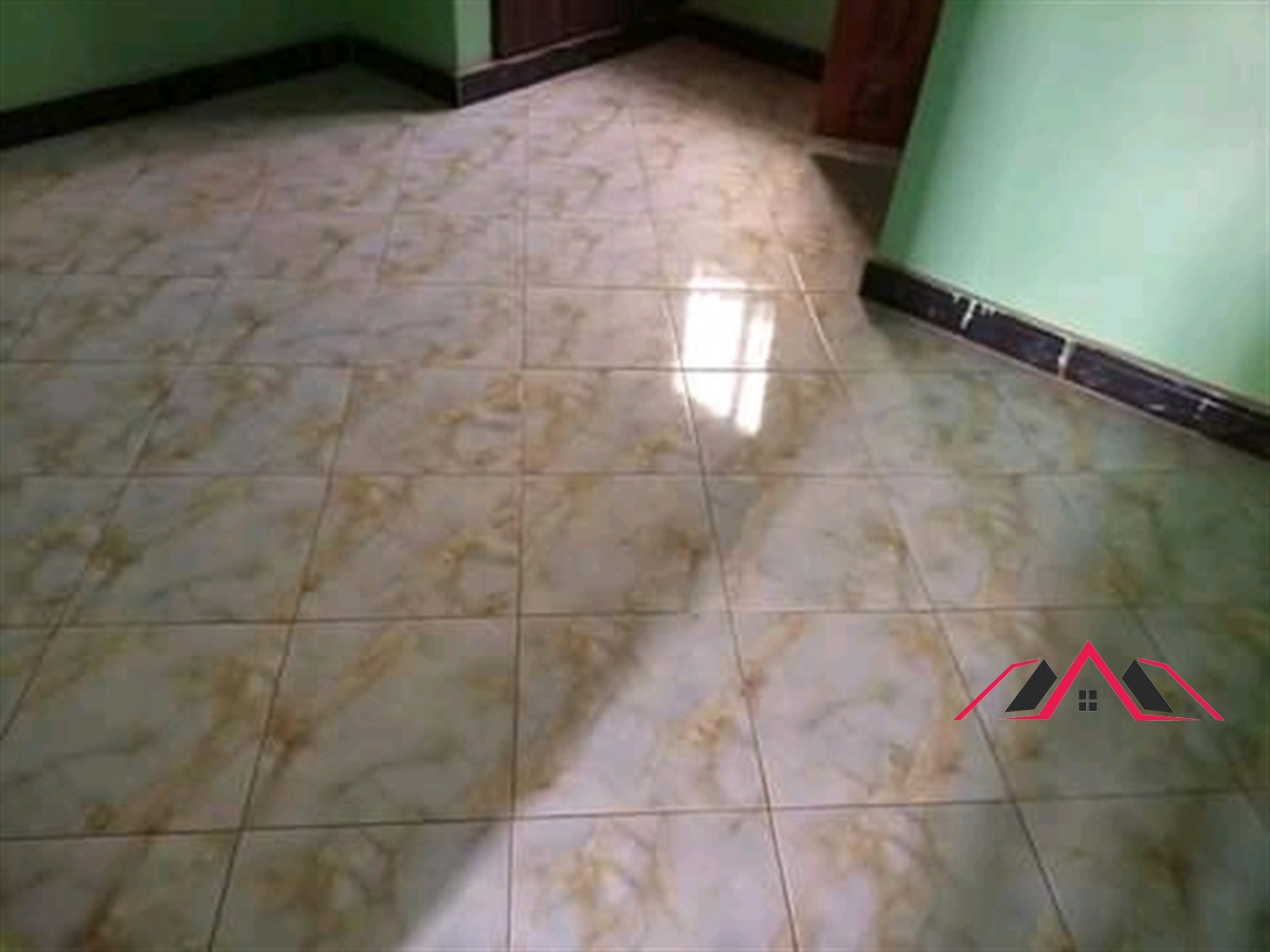 Semi Detached for rent in Kisaasi Kampala