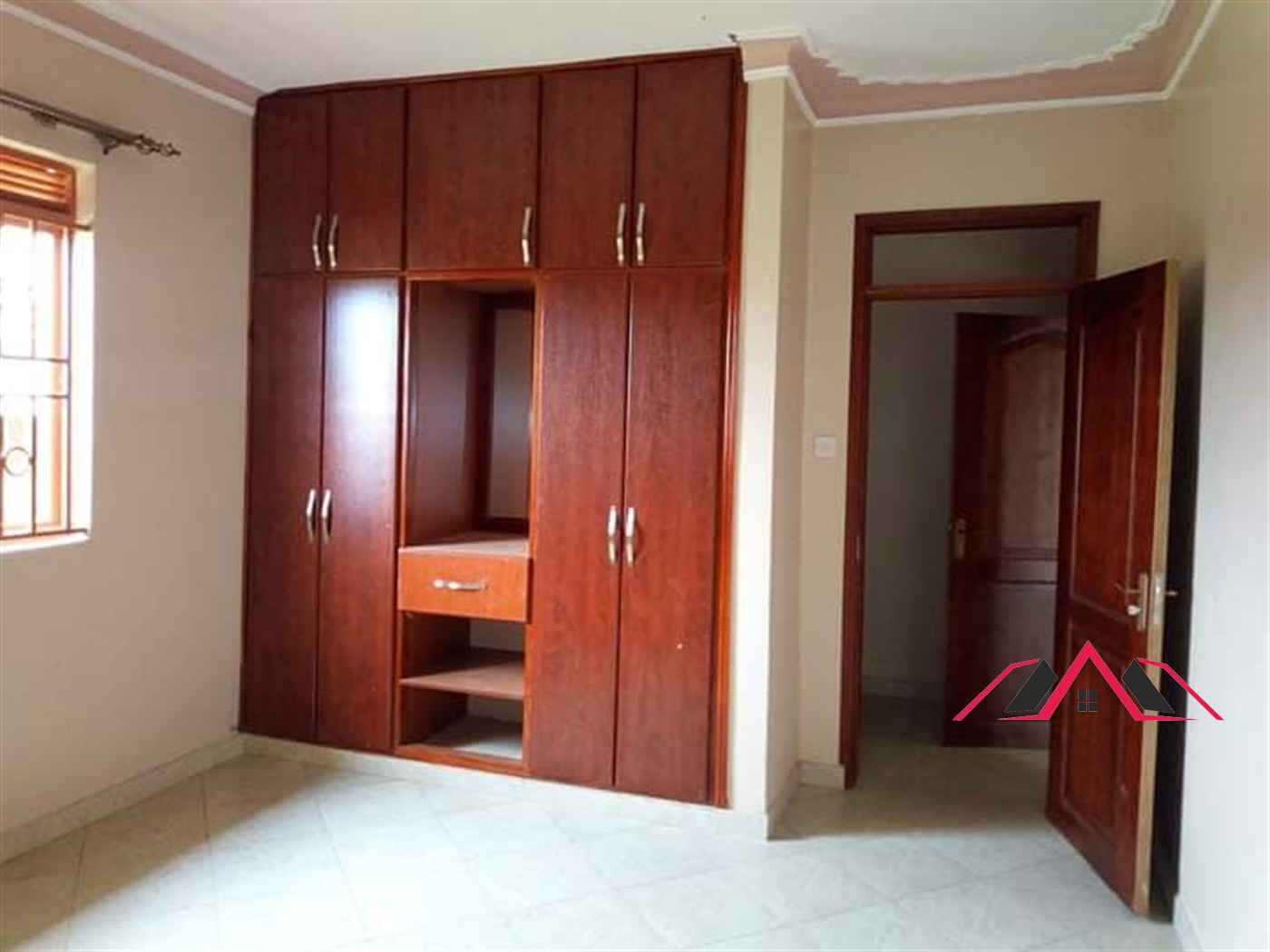 Semi Detached for rent in Najjera Kampala