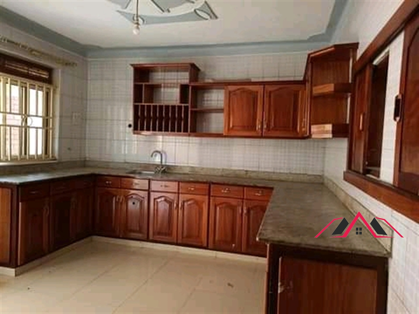 Duplex for rent in Namugongo Wakiso