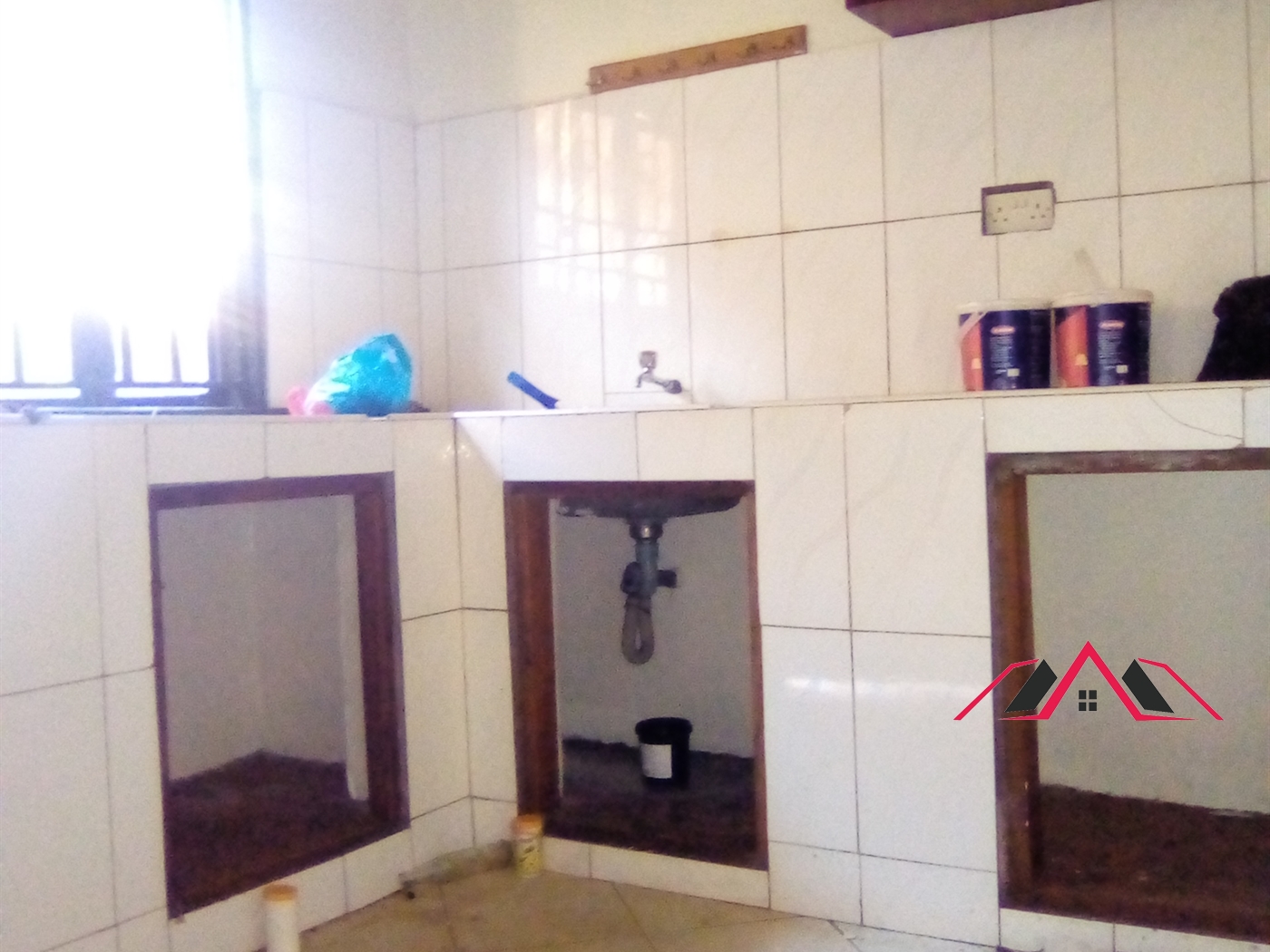 Semi Detached for rent in Najjera Kampala