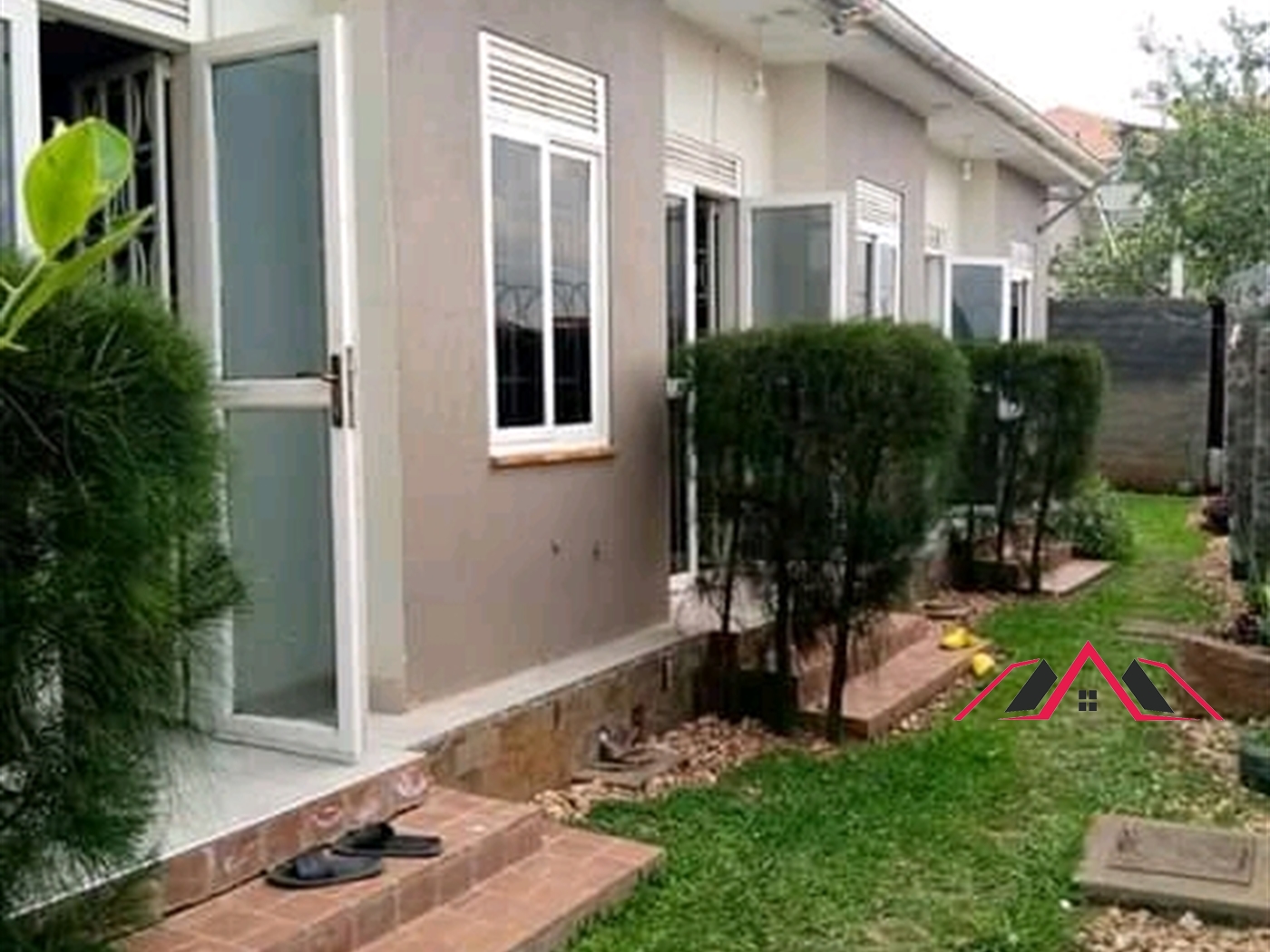 Semi Detached for rent in Kisaasi Kampala