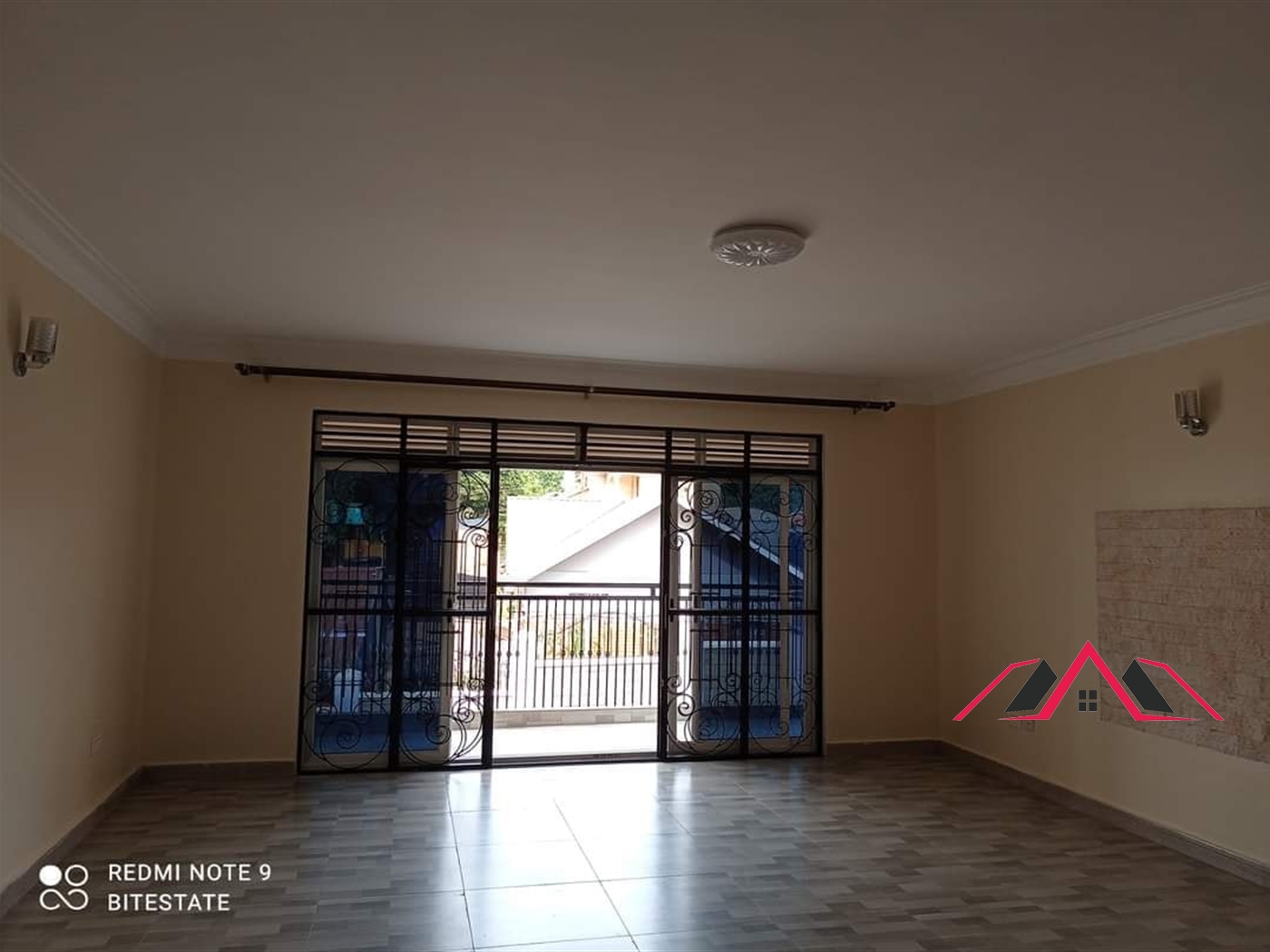 Apartment for rent in Kiwaatule Kampala