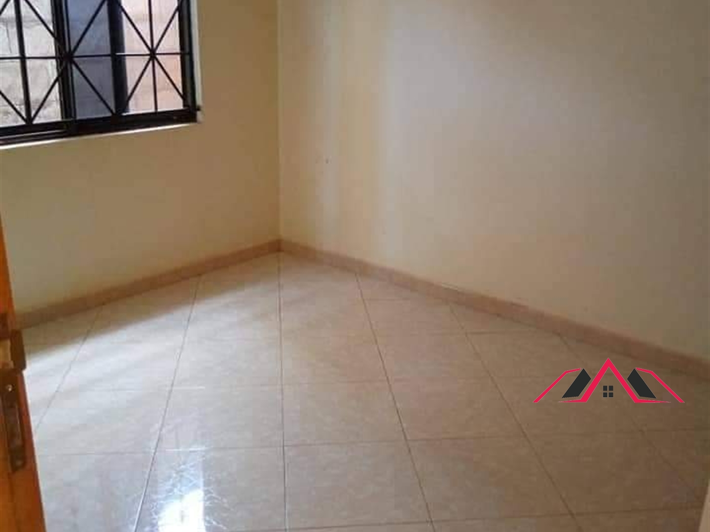 Semi Detached for rent in Bweyogerere Wakiso