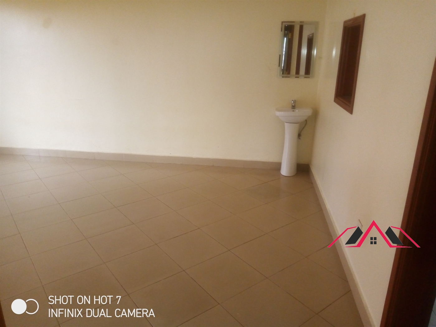 Semi Detached for rent in Kira Wakiso