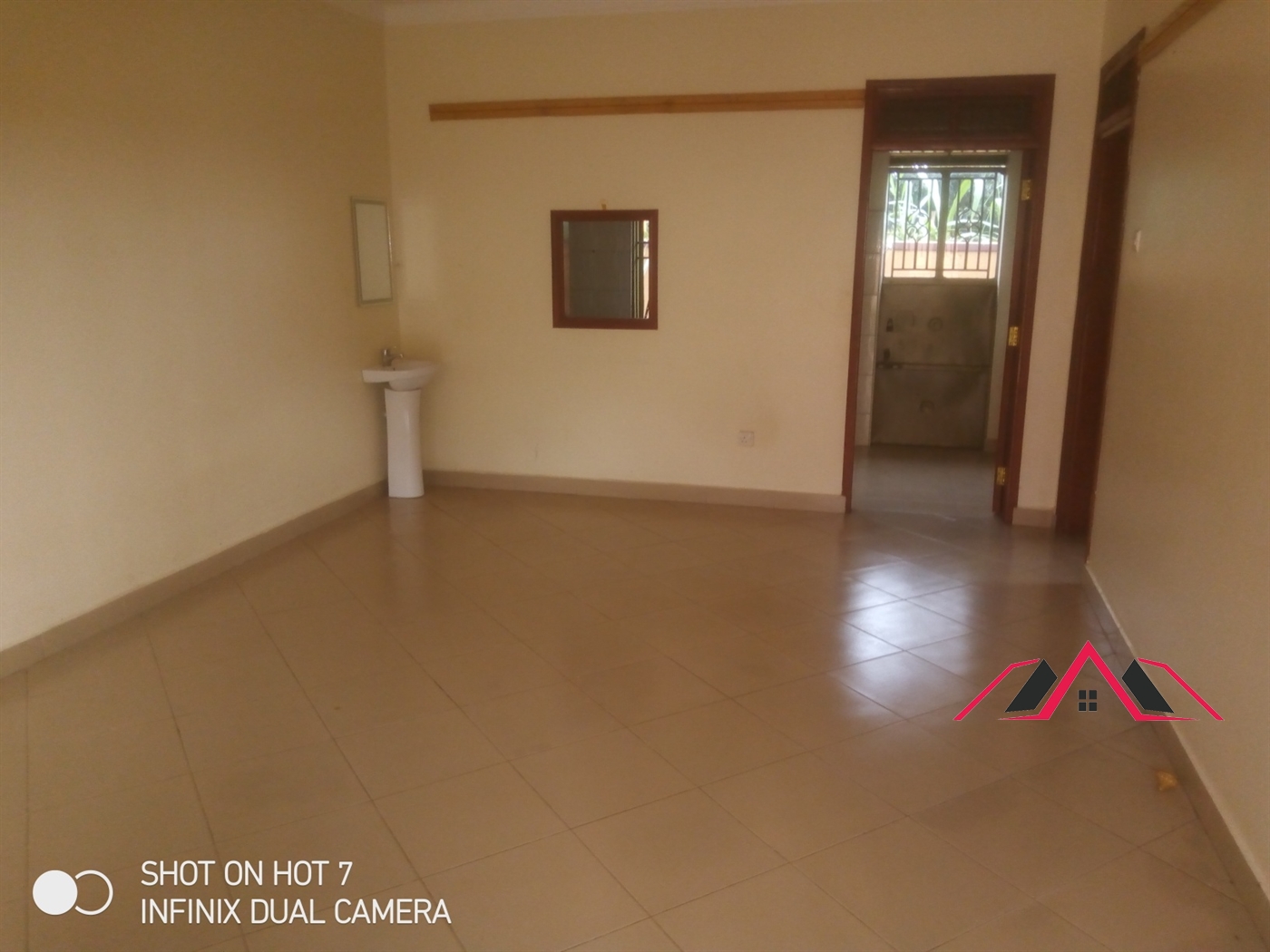 Semi Detached for rent in Kira Wakiso