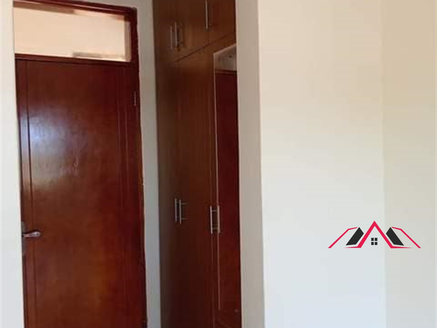 Apartment for sale in Kiwaatule Kampala