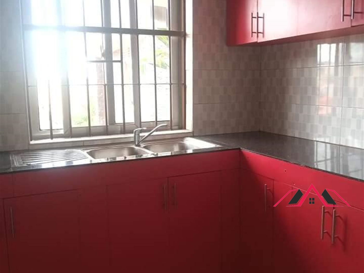 Semi Detached for rent in Kisaasi Kampala