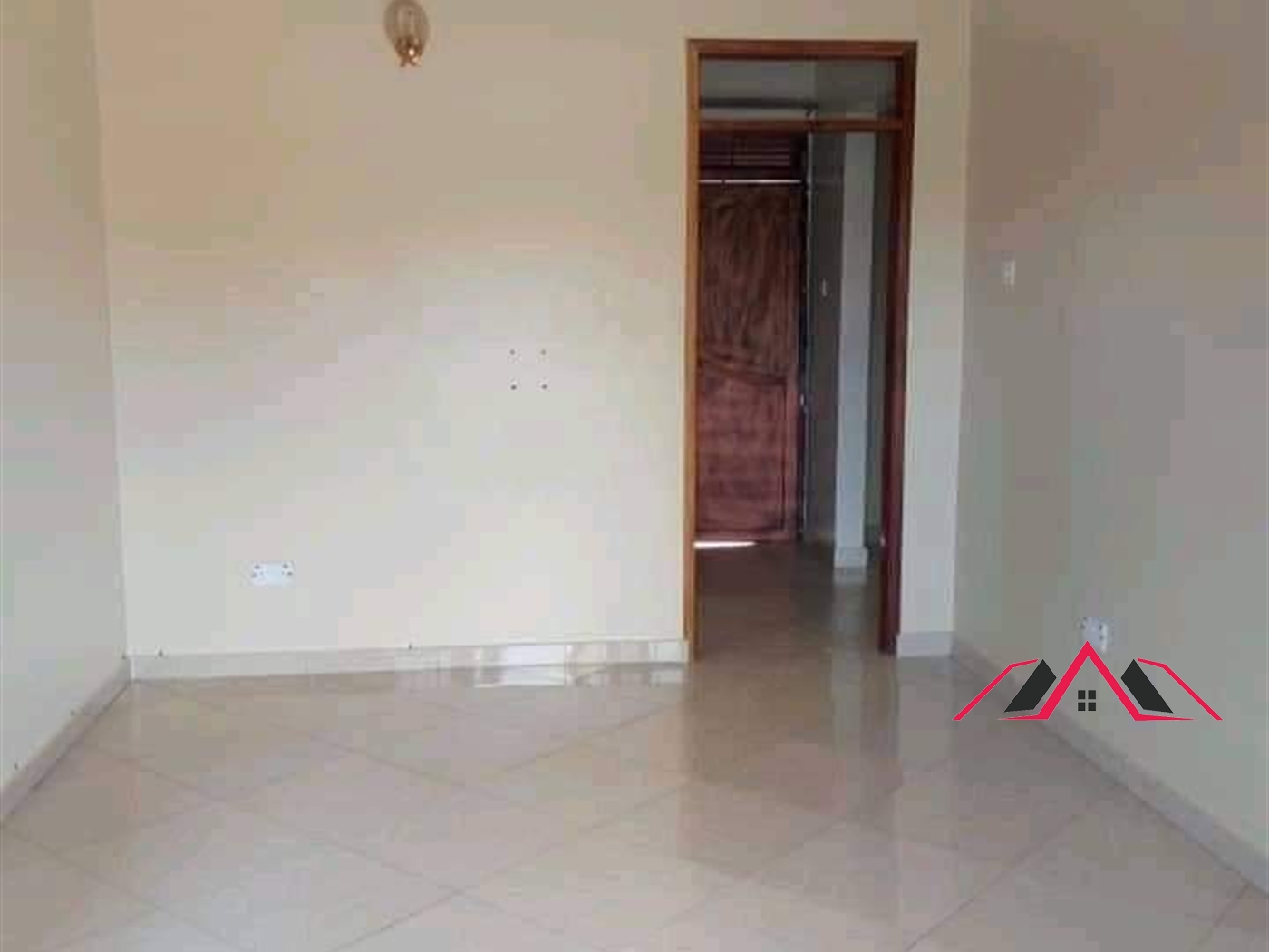 Semi Detached for rent in Kisaasi Kampala