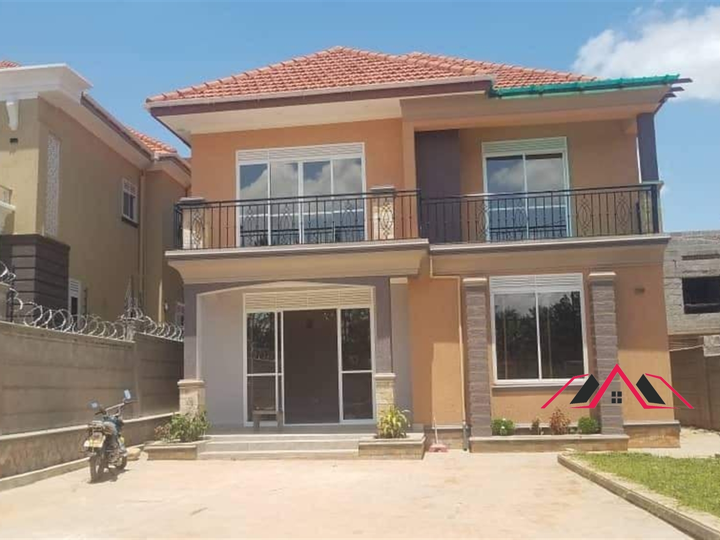 Duplex for sale in Kira Wakiso