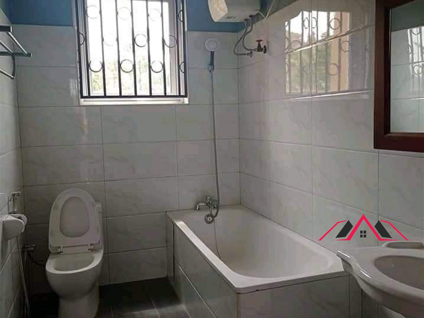 Apartment for rent in Kiwaatule Kampala