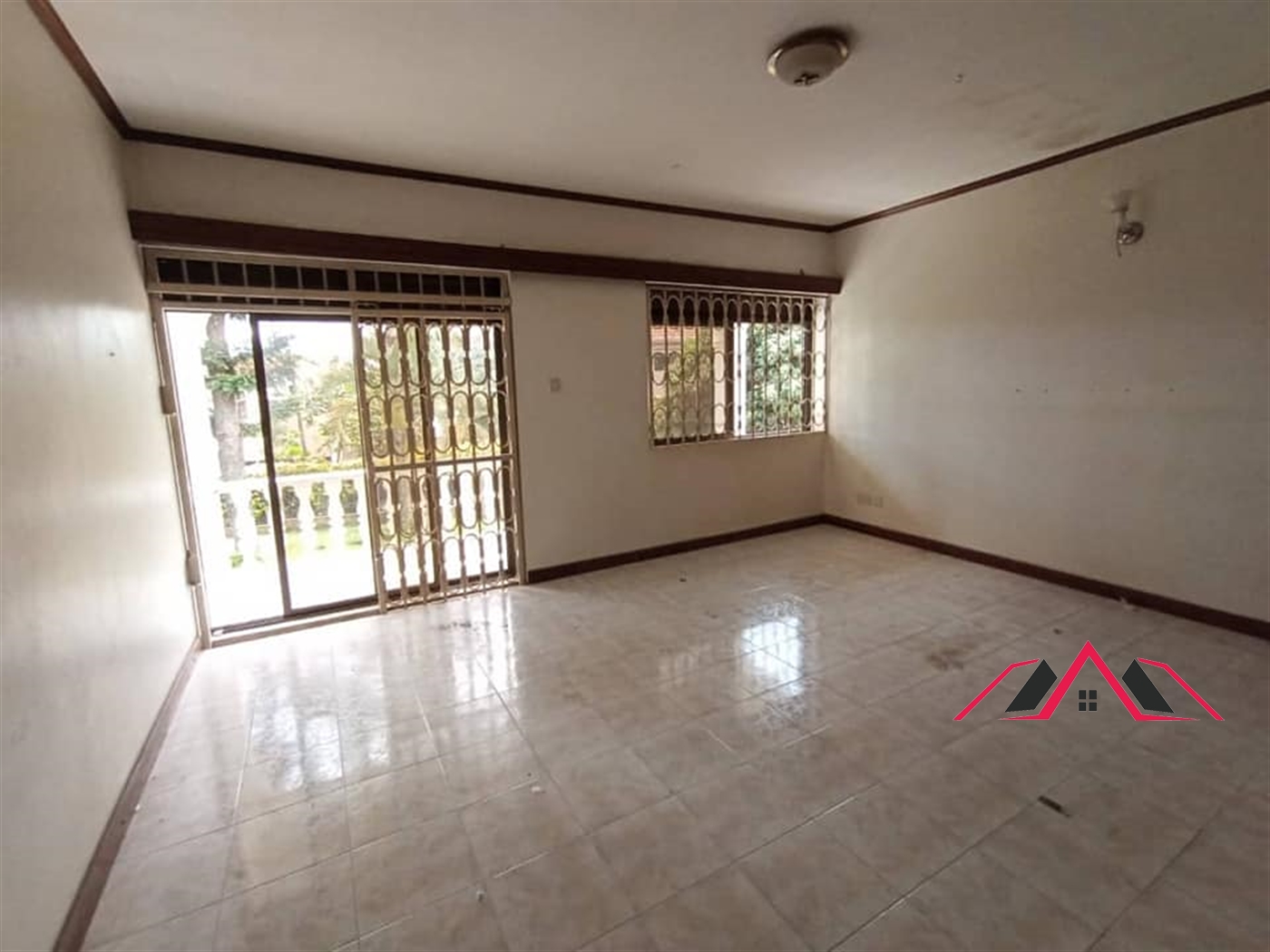 Mansion for rent in Muyenga Kampala