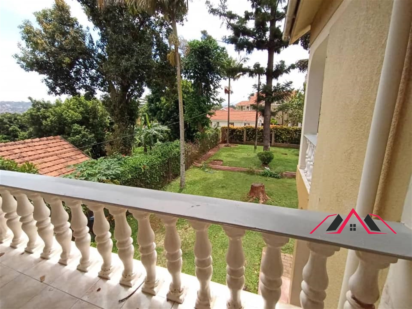 Mansion for rent in Muyenga Kampala