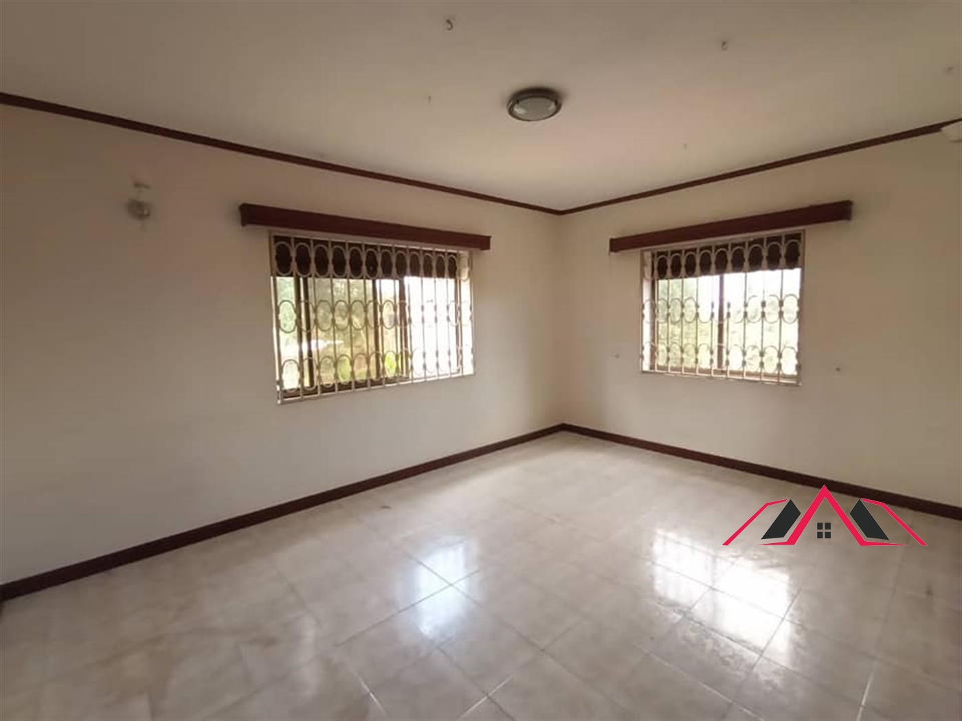 Mansion for rent in Muyenga Kampala