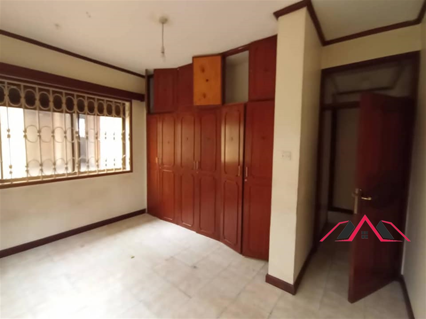 Mansion for rent in Muyenga Kampala