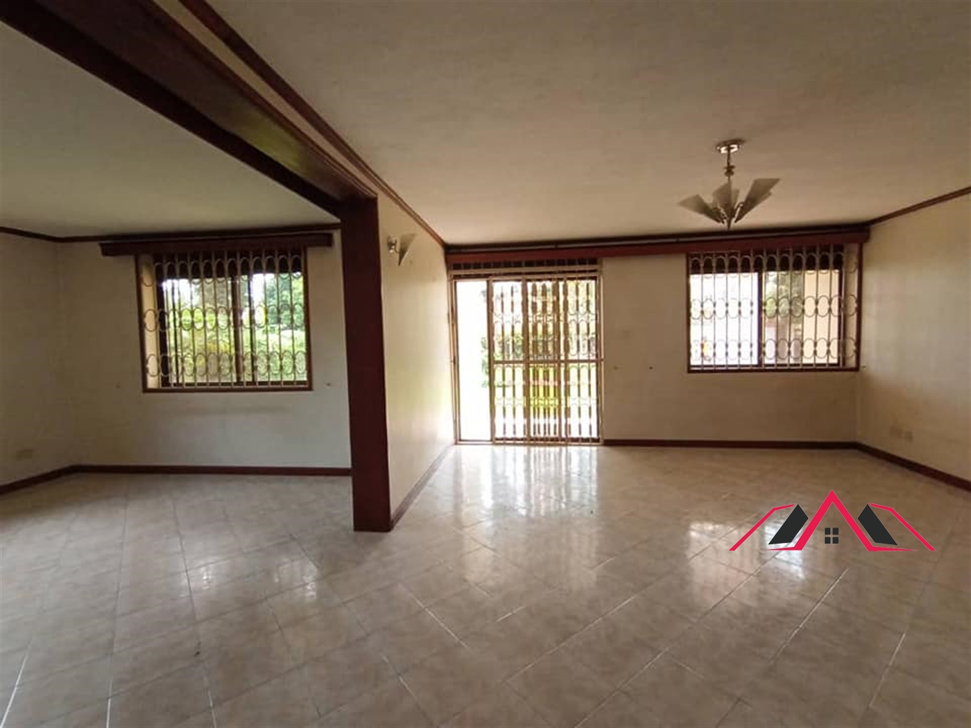 Mansion for rent in Muyenga Kampala