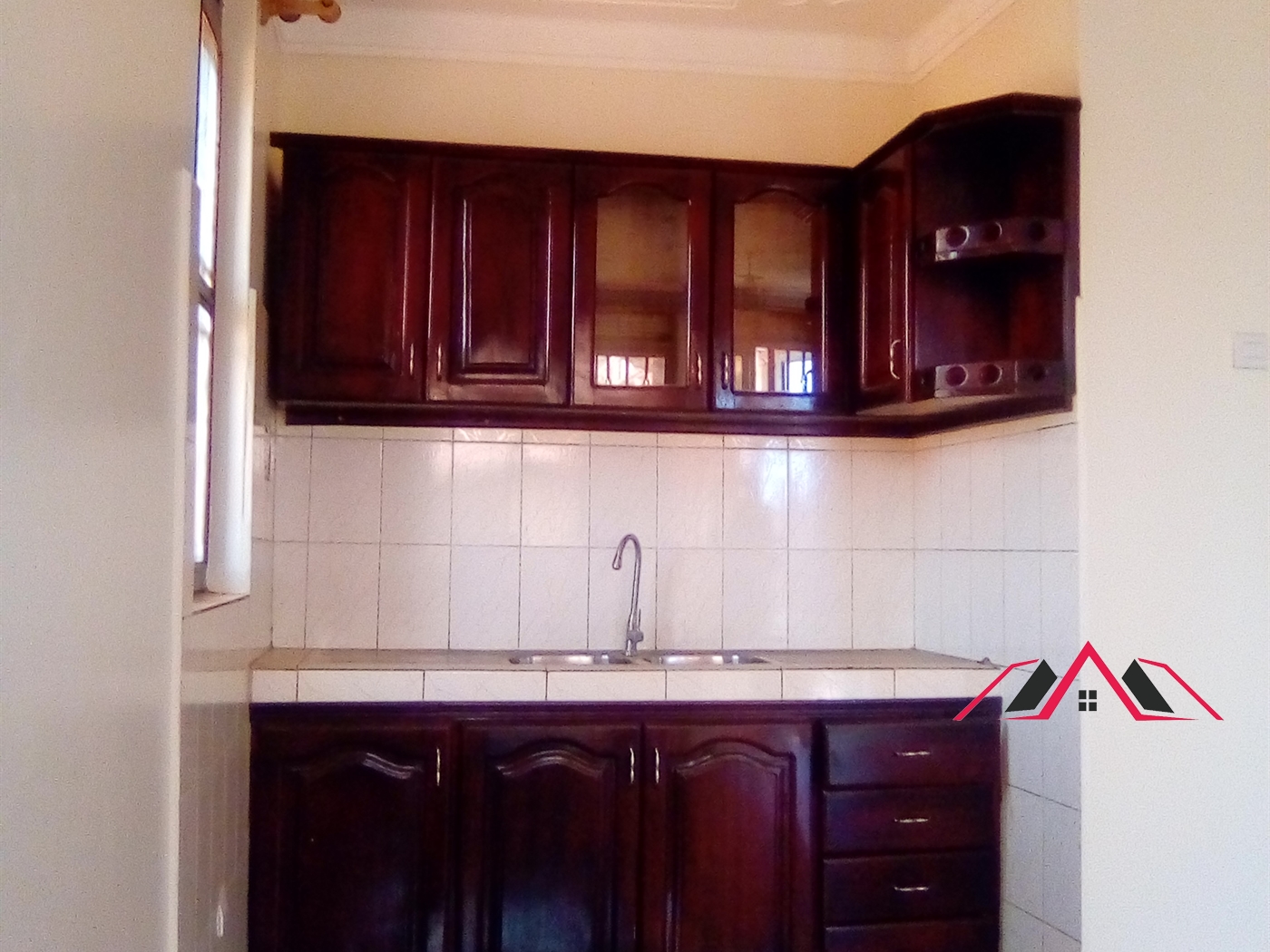 Apartment for rent in Kisaasi Kampala