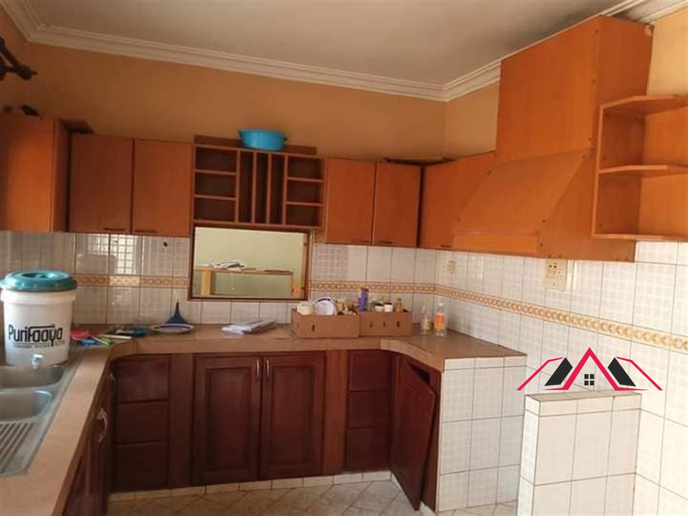 Bungalow for rent in Kisaasi Kampala