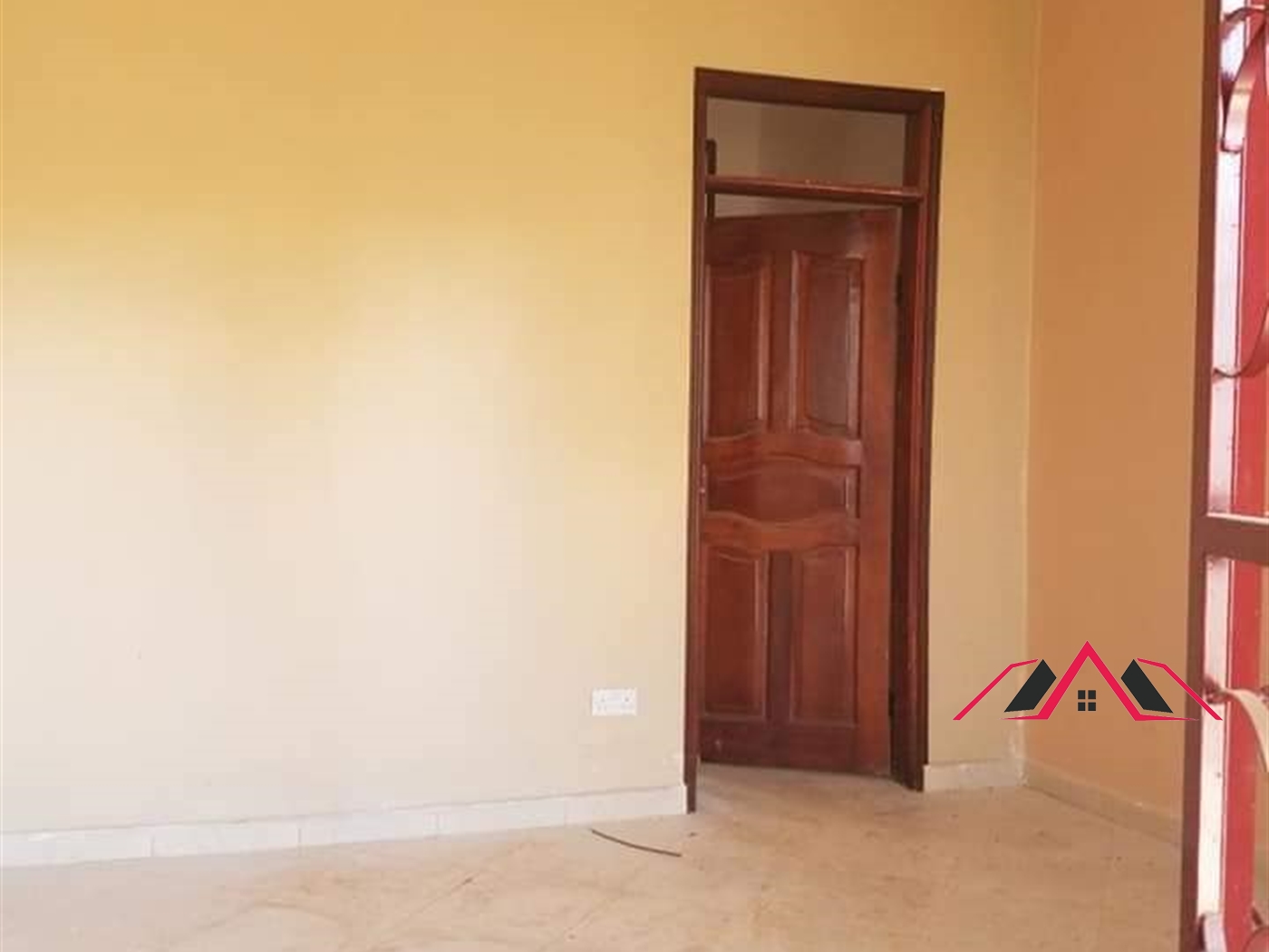 Semi Detached for rent in Kisaasi Kampala