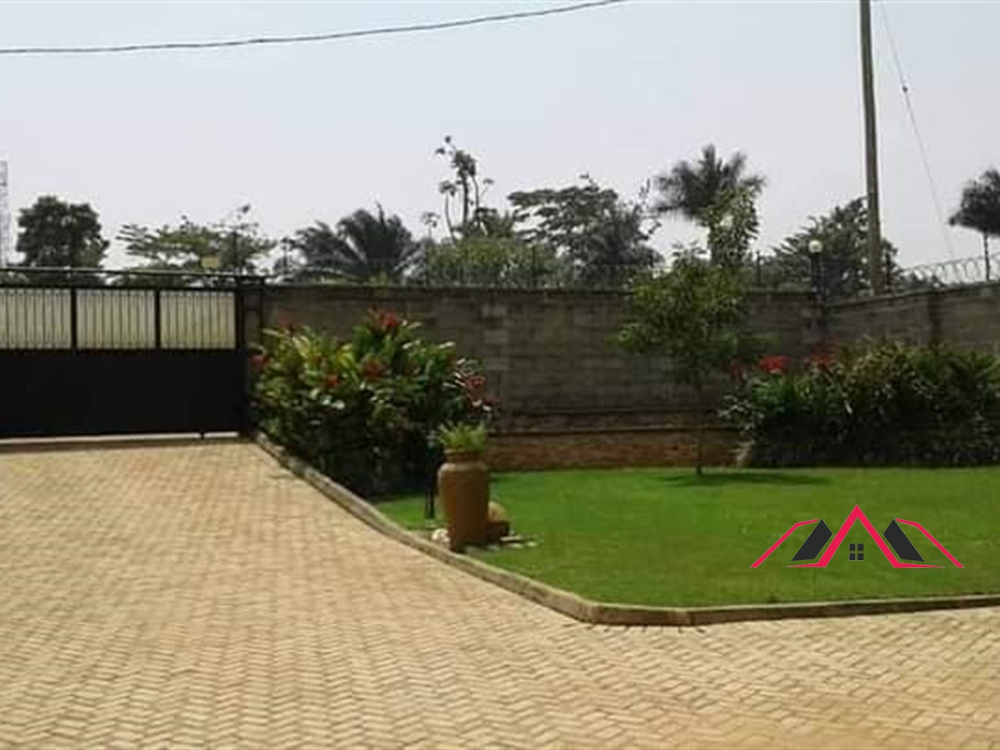 Mansion for sale in Naalya Kampala