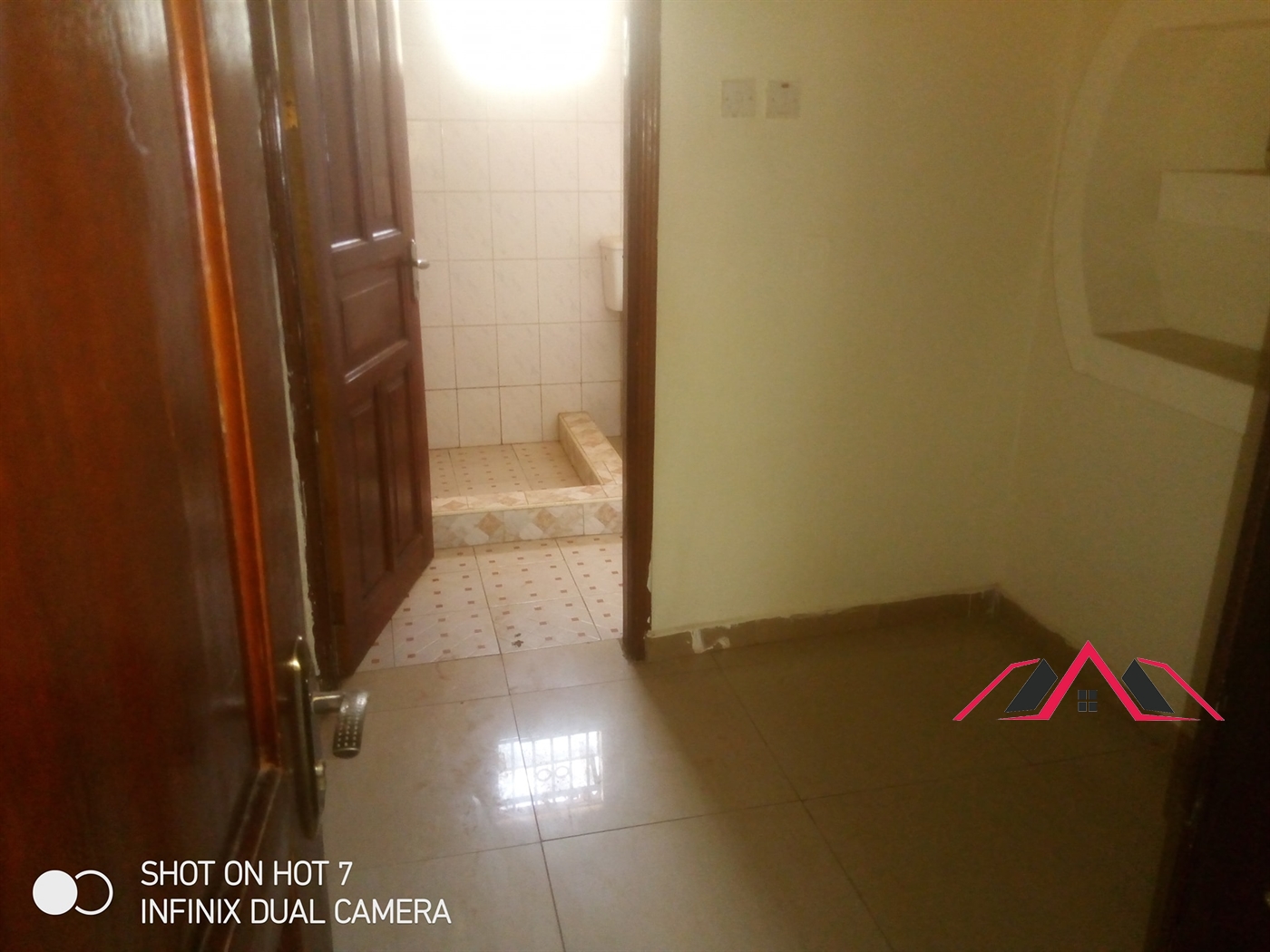 Bungalow for rent in Kyaliwajjala Kampala