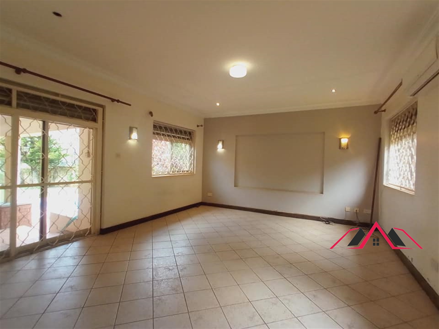 Bungalow for rent in Naguru Kampala