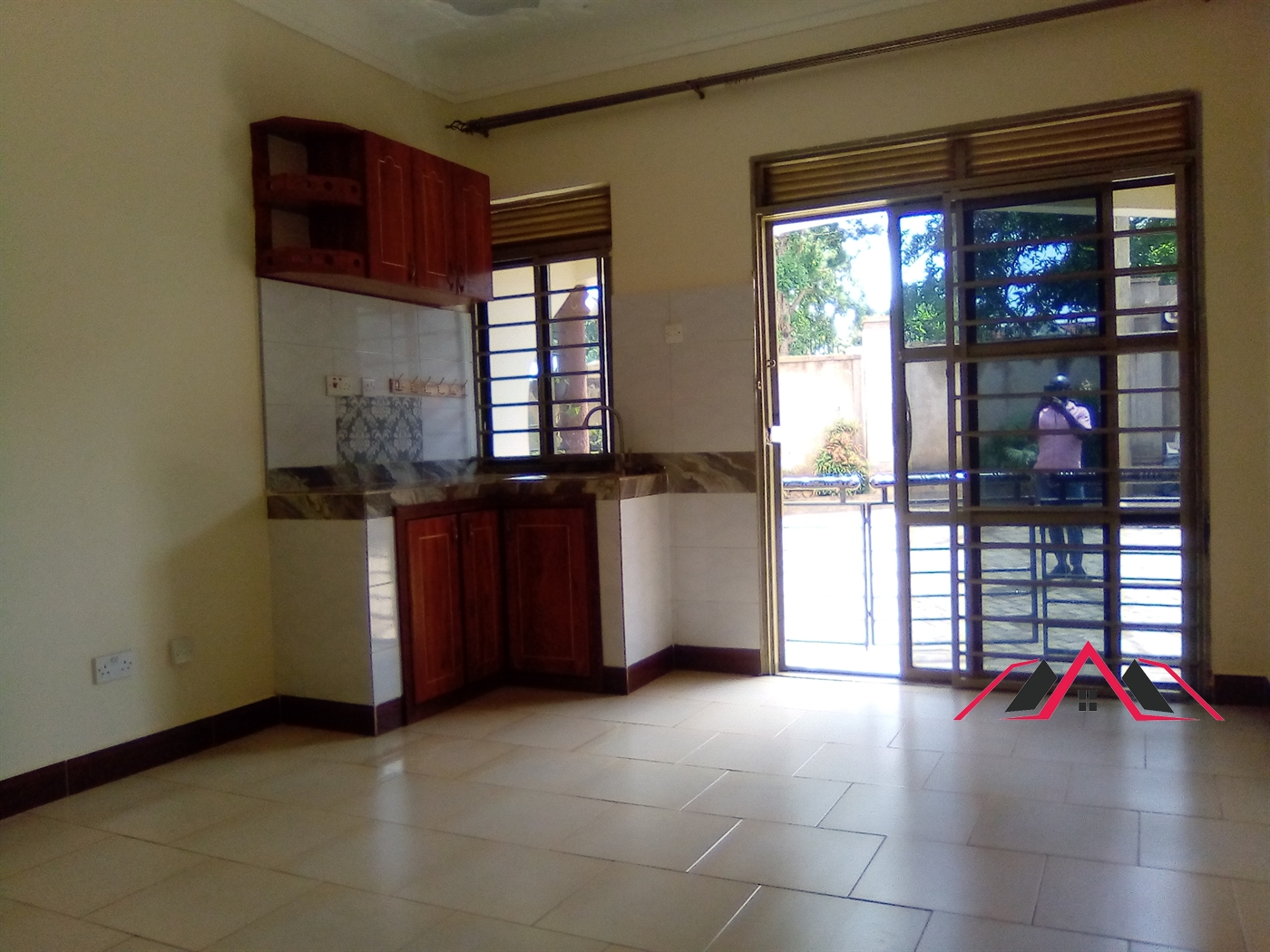 Semi Detached for rent in Kisaasi Kampala