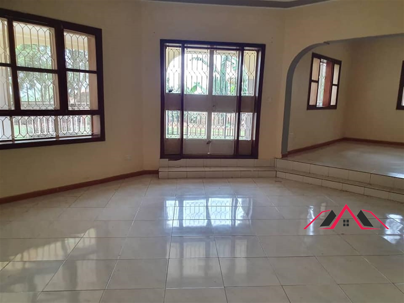 Bungalow for rent in Entebbe Kampala