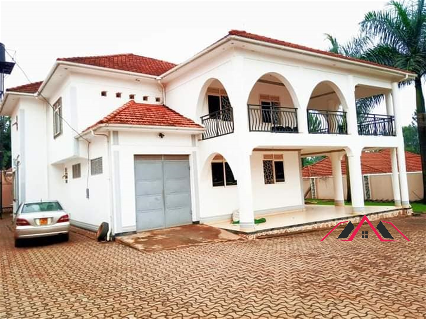 Storeyed house for sale in Kira Wakiso