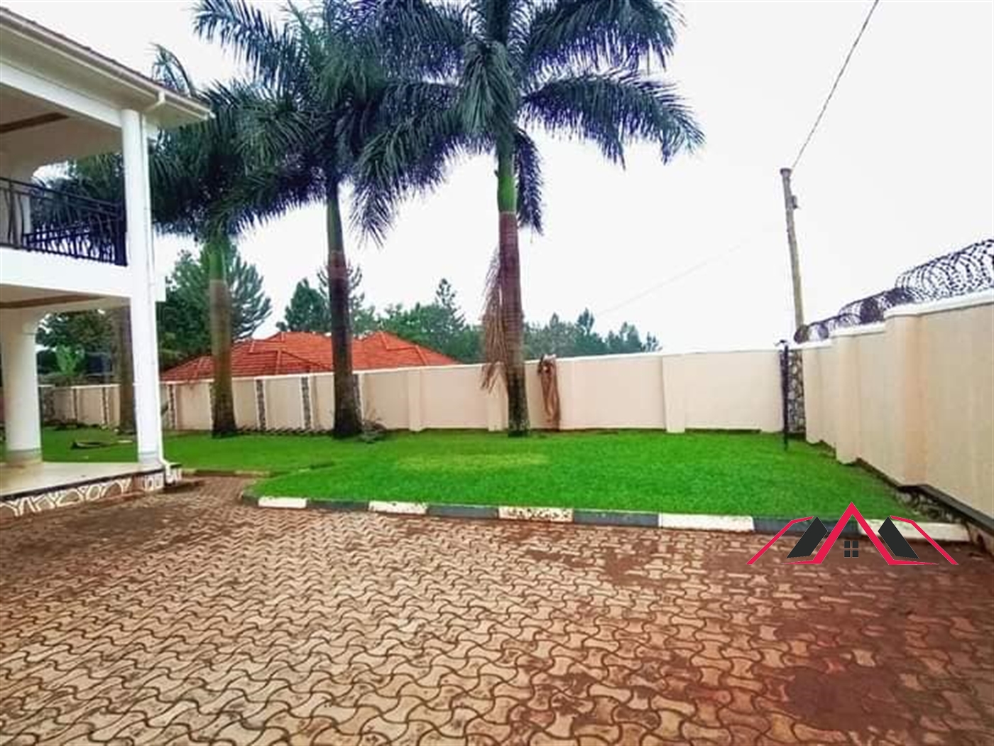 Storeyed house for sale in Kira Wakiso