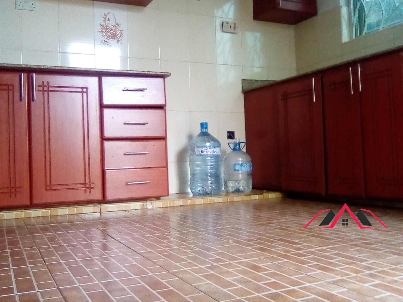 Apartment for rent in Kiwayule Kampala
