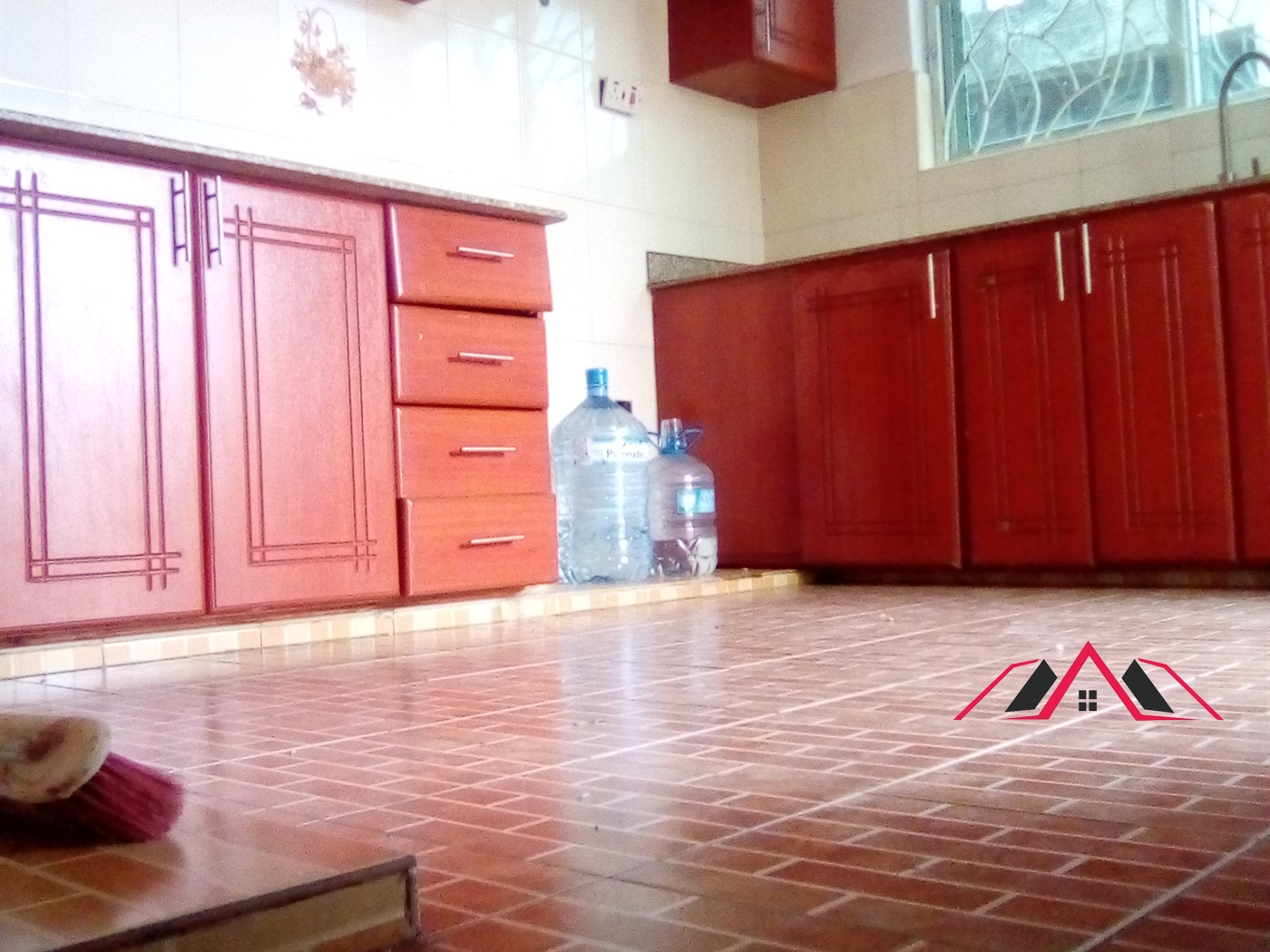 Apartment for rent in Kiwayule Kampala