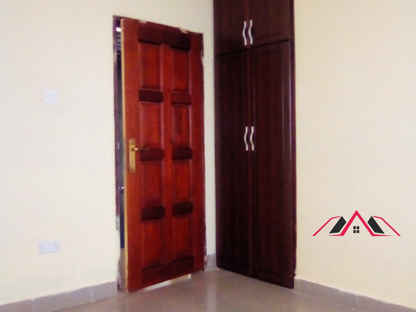 Semi Detached for rent in Kyaliwajjala Kampala