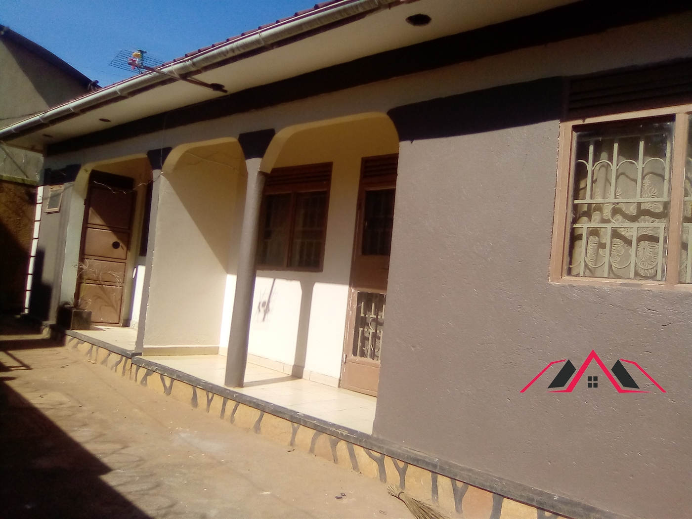 Semi Detached for rent in Kisaasi Kampala