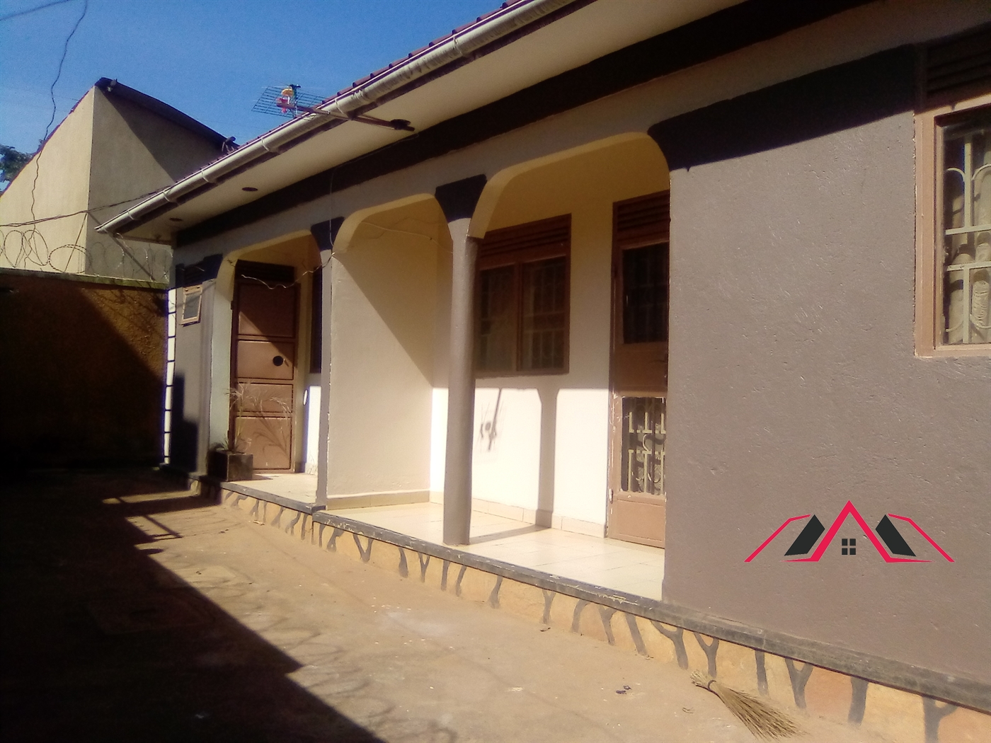 Semi Detached for rent in Kisaasi Kampala