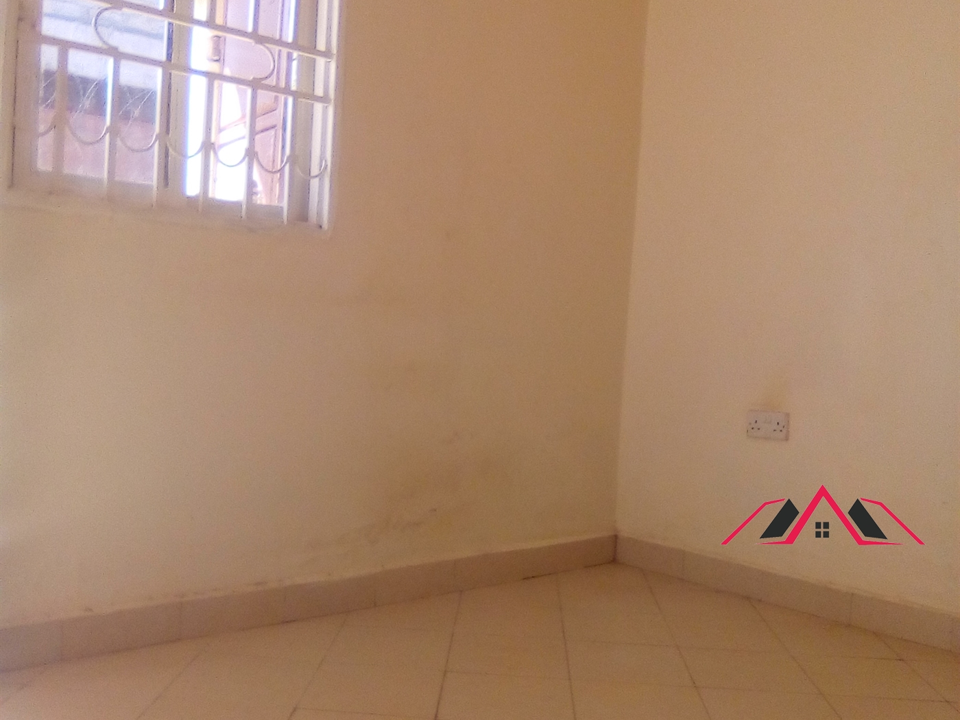 Semi Detached for rent in Kisaasi Kampala