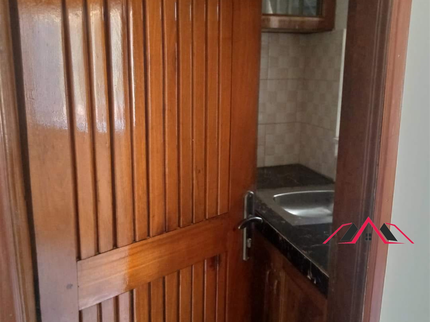 Semi Detached for rent in Kisaasi Kampala