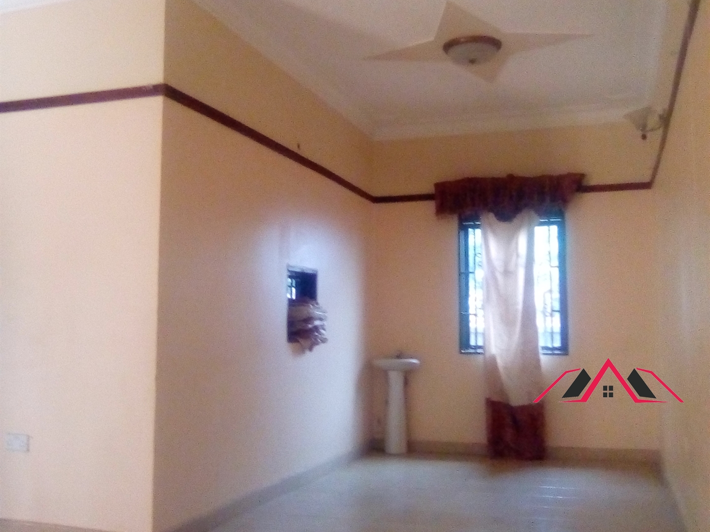 Semi Detached for rent in Bweyogerere Wakiso