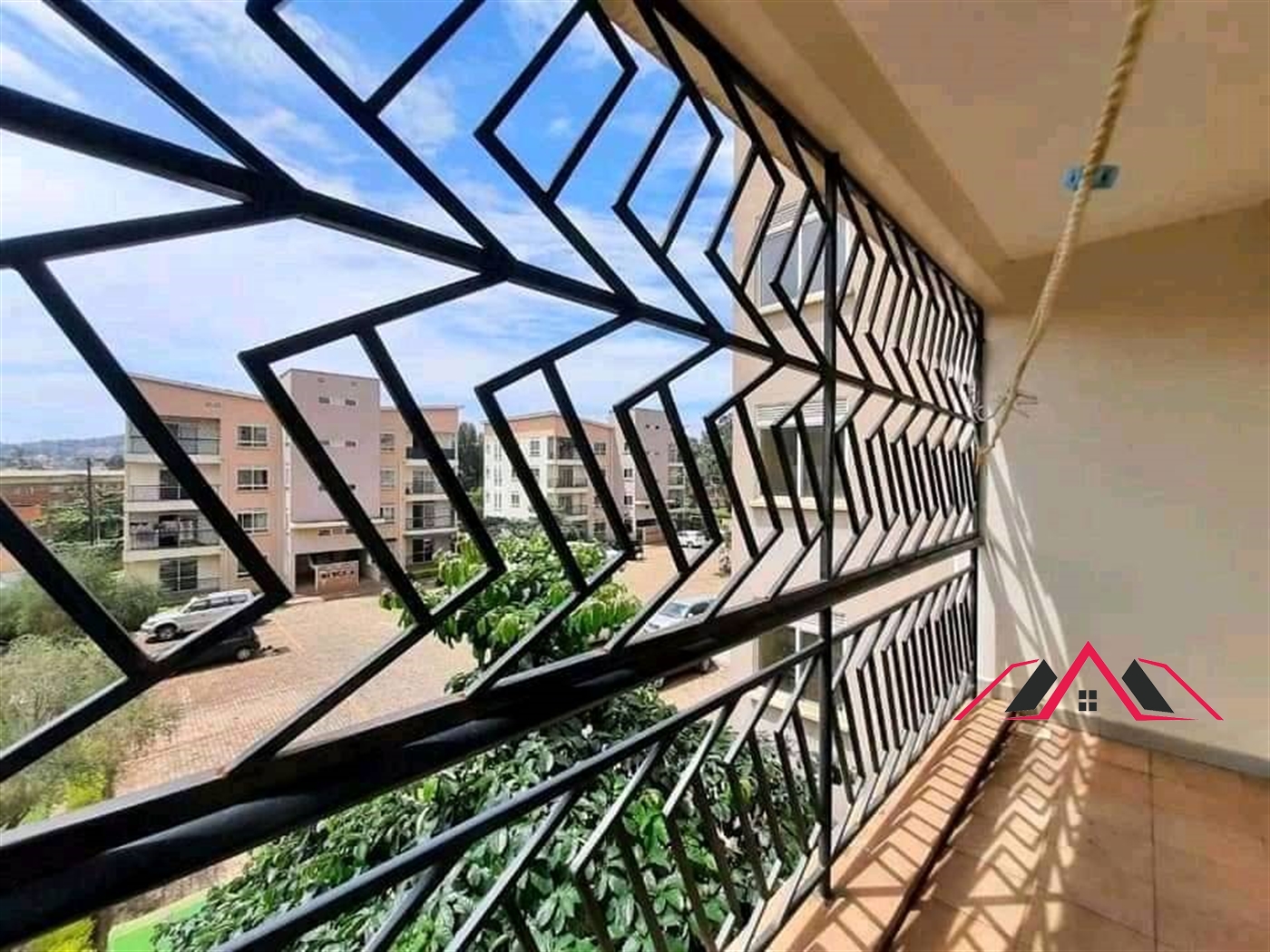 Apartment for sale in Bugoloobi Kampala