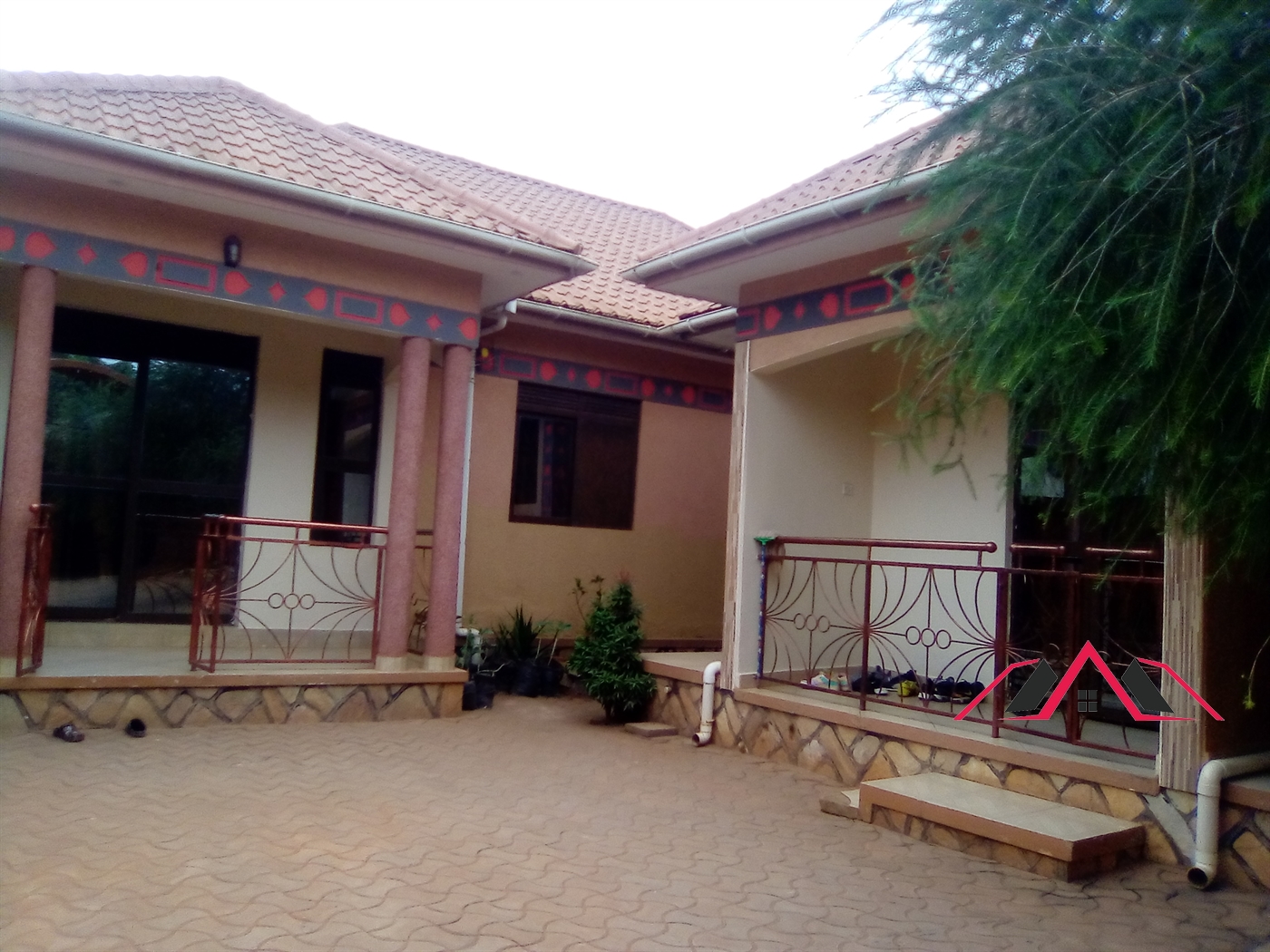 Semi Detached for rent in Kisaasi Kampala