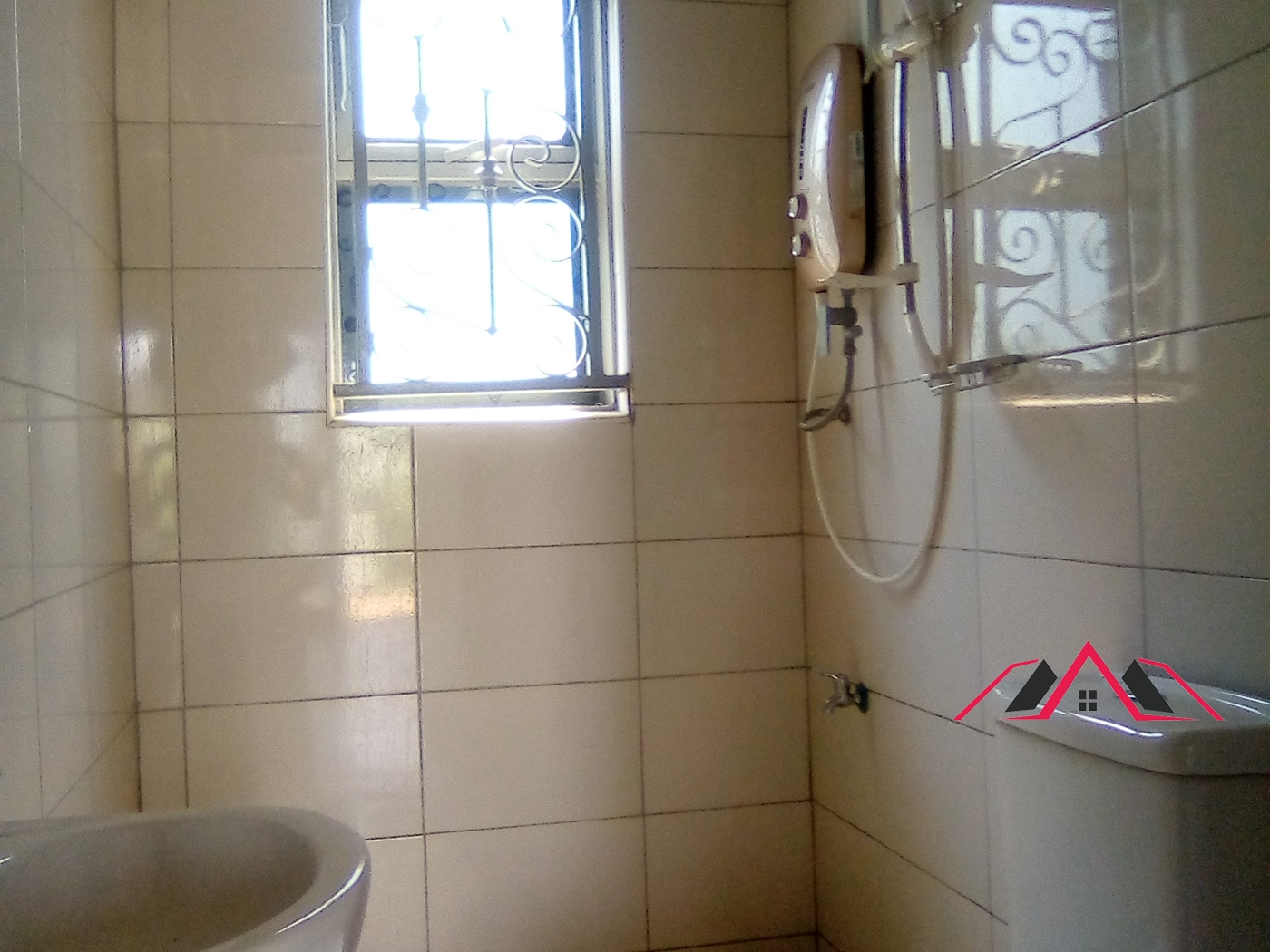 Semi Detached for rent in Namugongo Wakiso